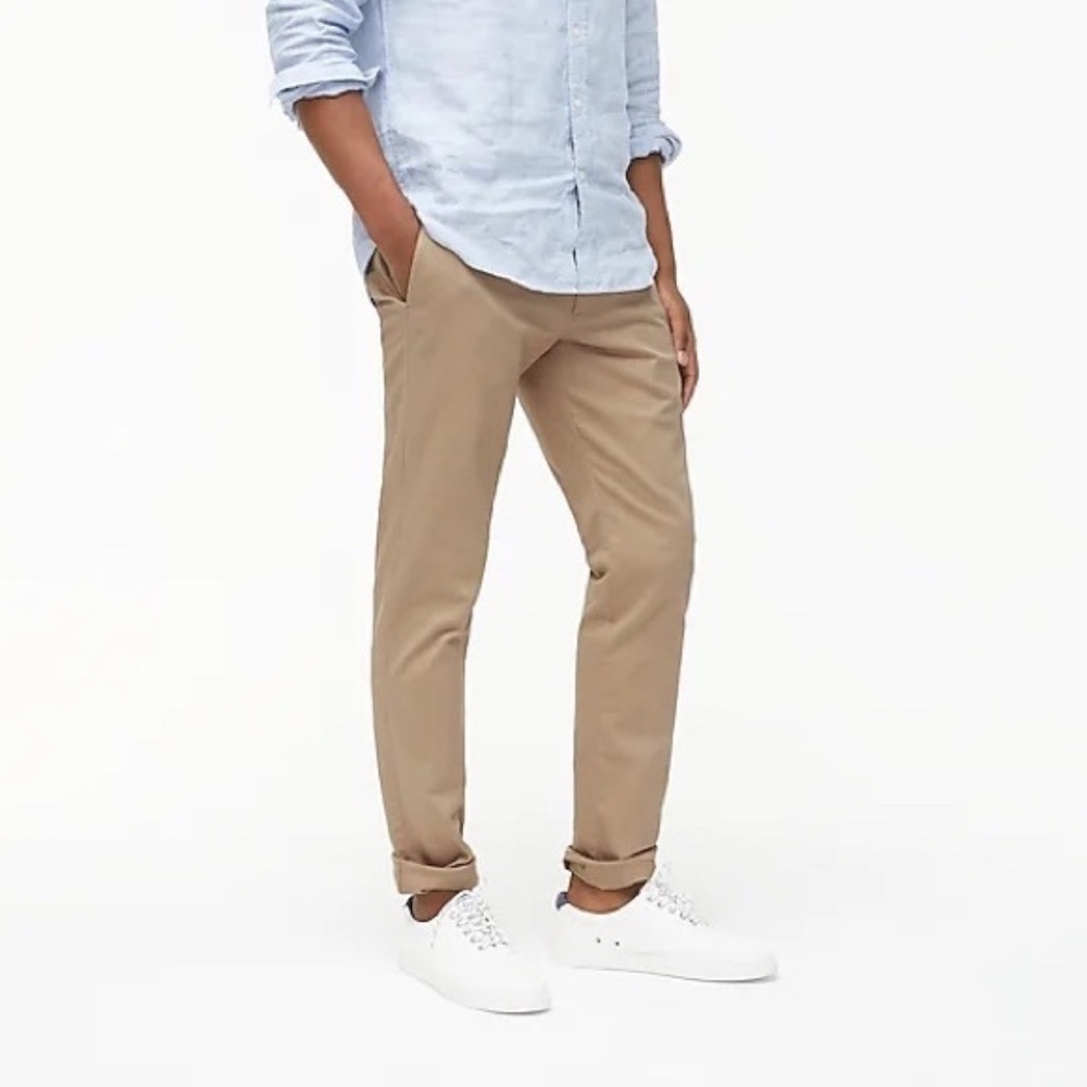 J.Crew, Straight-fit flex chino pant, Color-Khaki H3186. Size 33x32 NWT $79.50